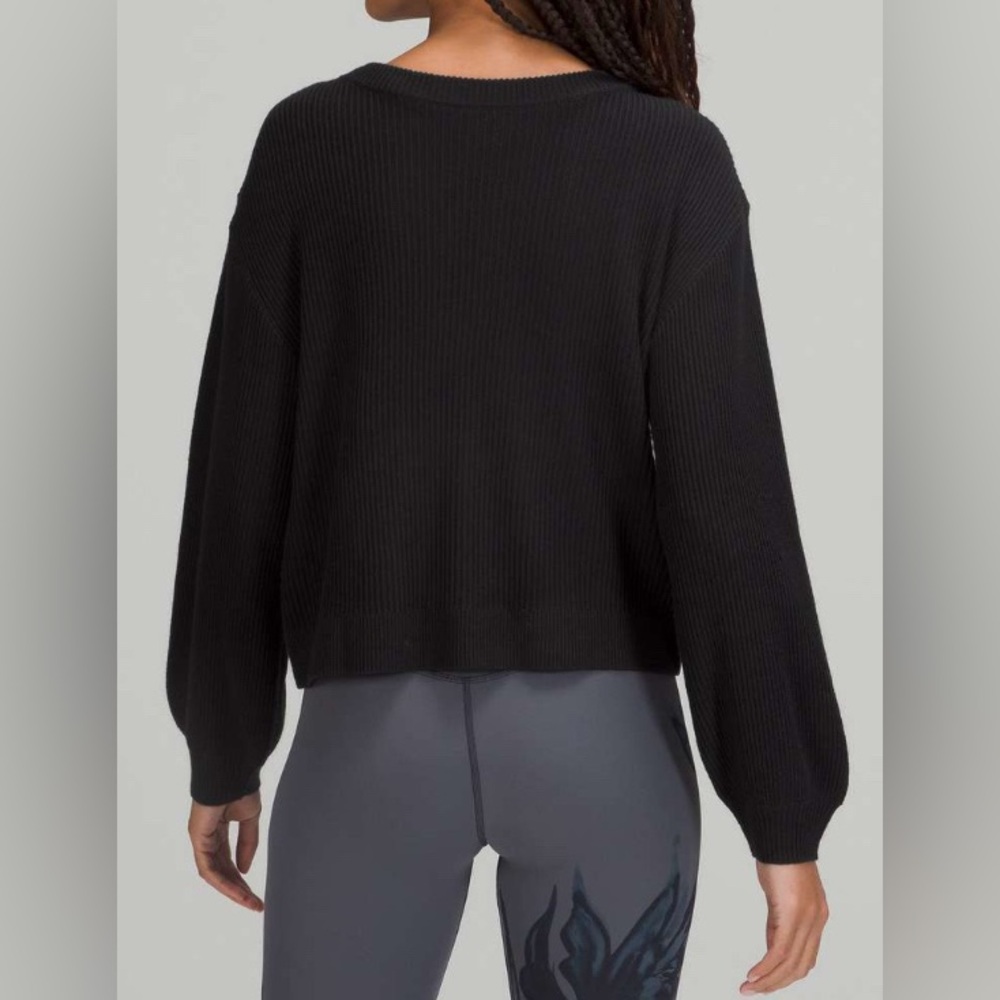 NWOT Lululemon Reversible Crossover Sweater Black - Picture 3 of 7